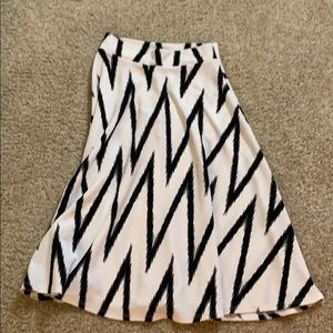 Black and white beautiful skirt